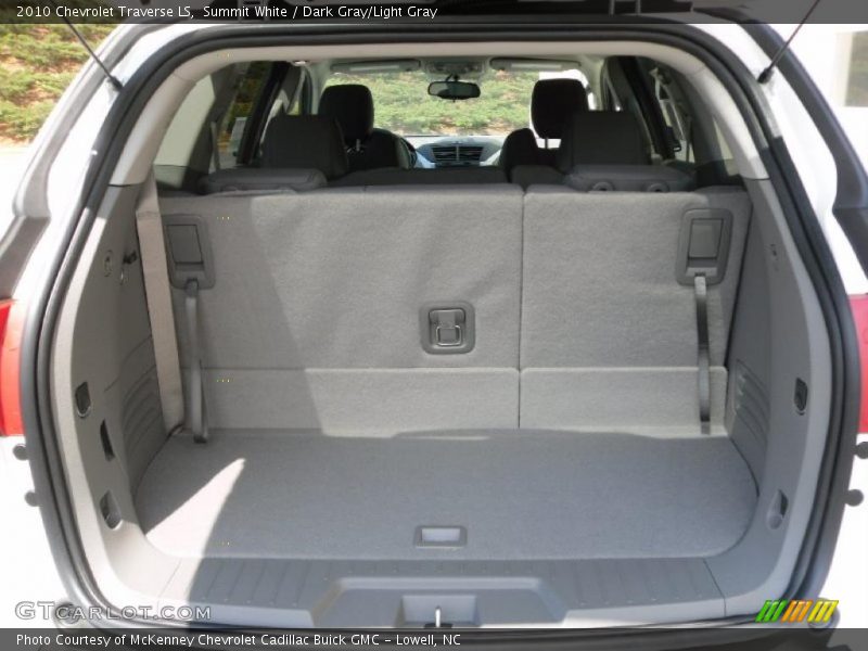 Summit White / Dark Gray/Light Gray 2010 Chevrolet Traverse LS