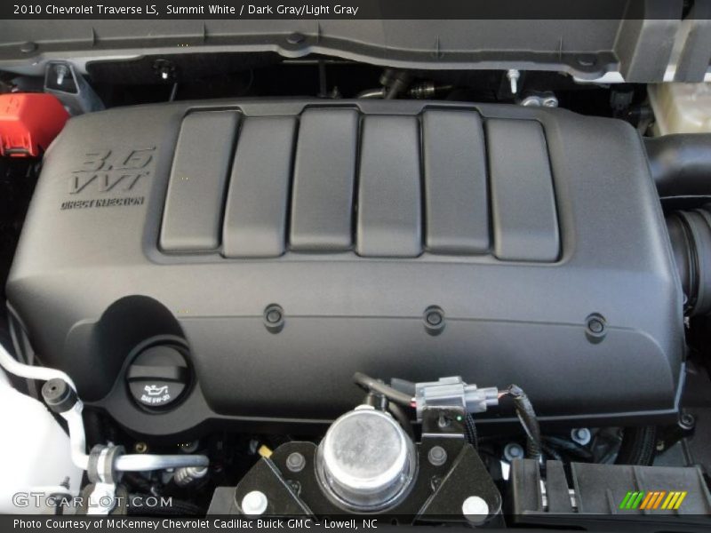 Summit White / Dark Gray/Light Gray 2010 Chevrolet Traverse LS