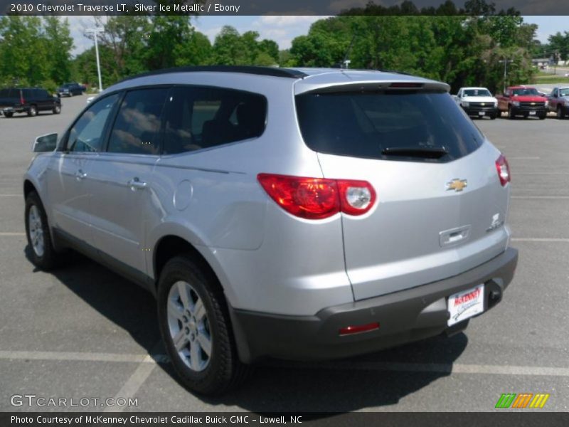 Silver Ice Metallic / Ebony 2010 Chevrolet Traverse LT