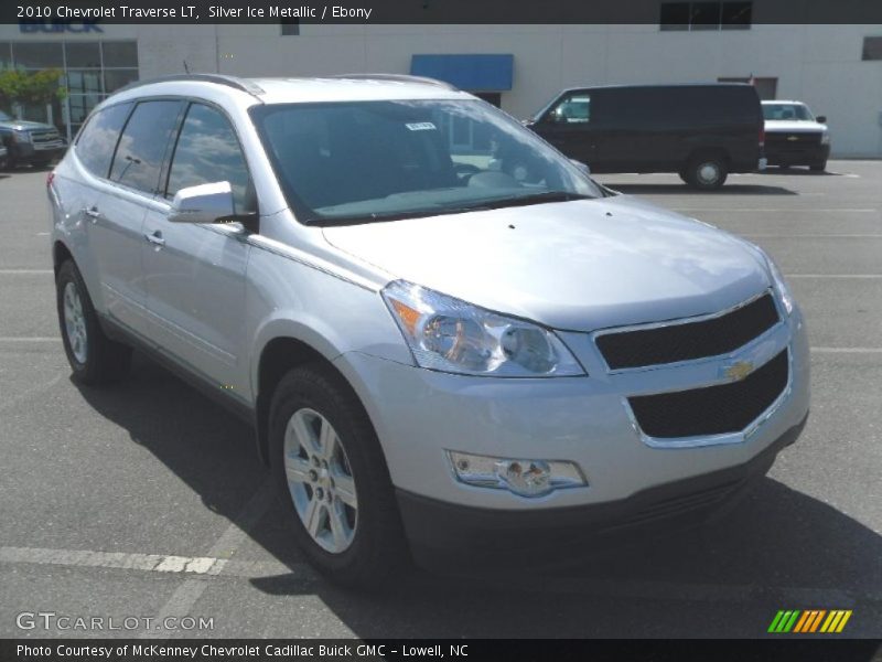 Silver Ice Metallic / Ebony 2010 Chevrolet Traverse LT