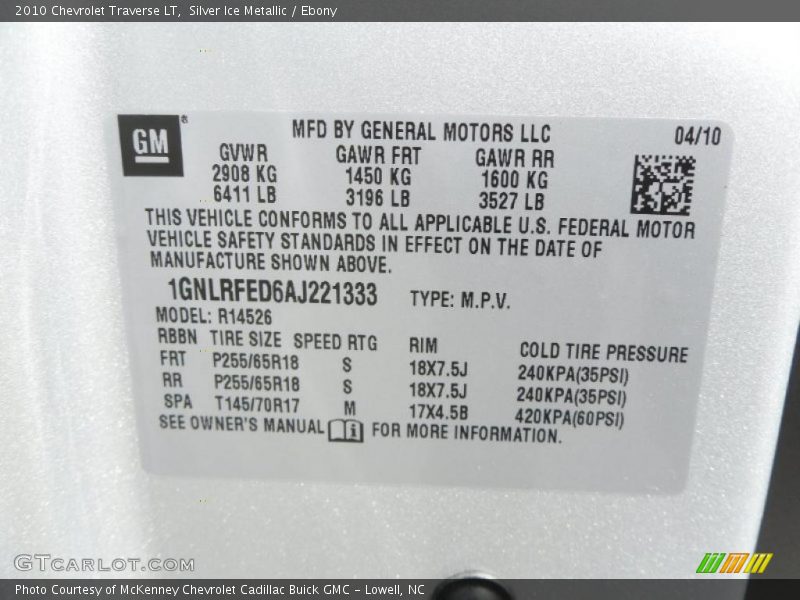 Silver Ice Metallic / Ebony 2010 Chevrolet Traverse LT
