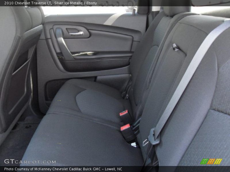 Silver Ice Metallic / Ebony 2010 Chevrolet Traverse LT