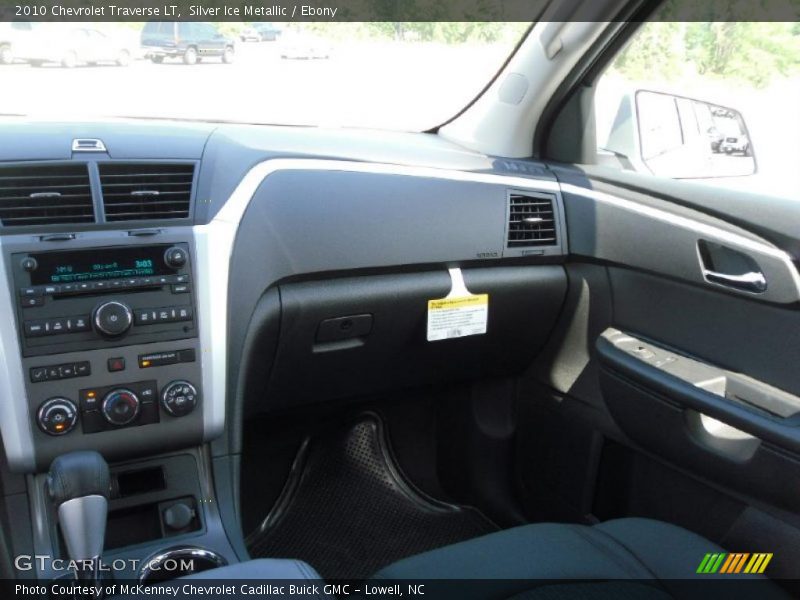 Silver Ice Metallic / Ebony 2010 Chevrolet Traverse LT