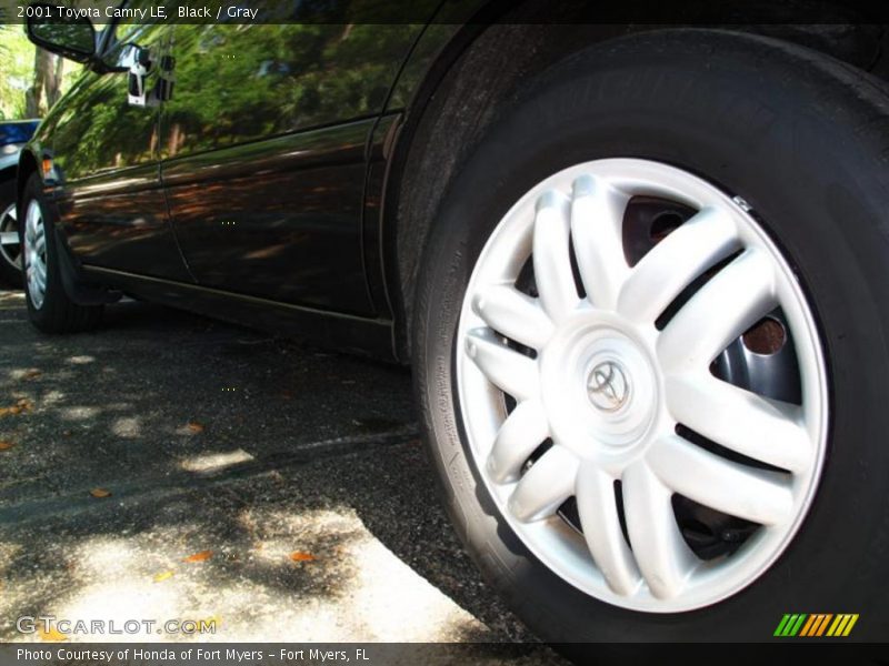 Black / Gray 2001 Toyota Camry LE