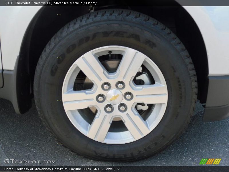 Silver Ice Metallic / Ebony 2010 Chevrolet Traverse LT