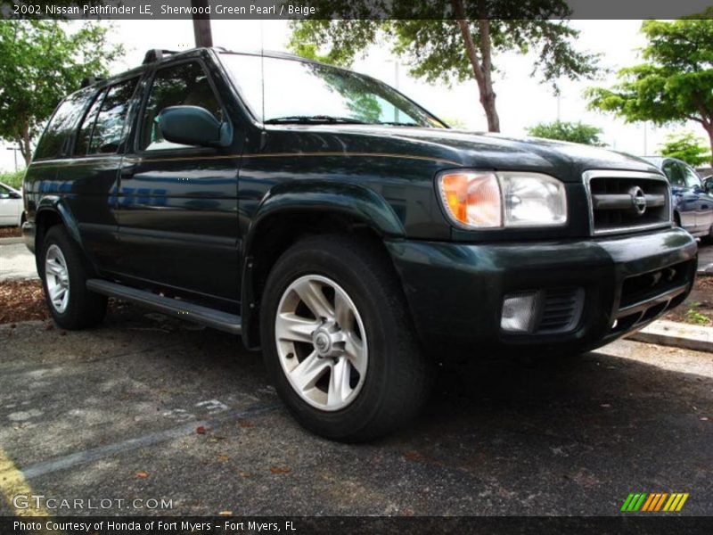 Sherwood Green Pearl / Beige 2002 Nissan Pathfinder LE