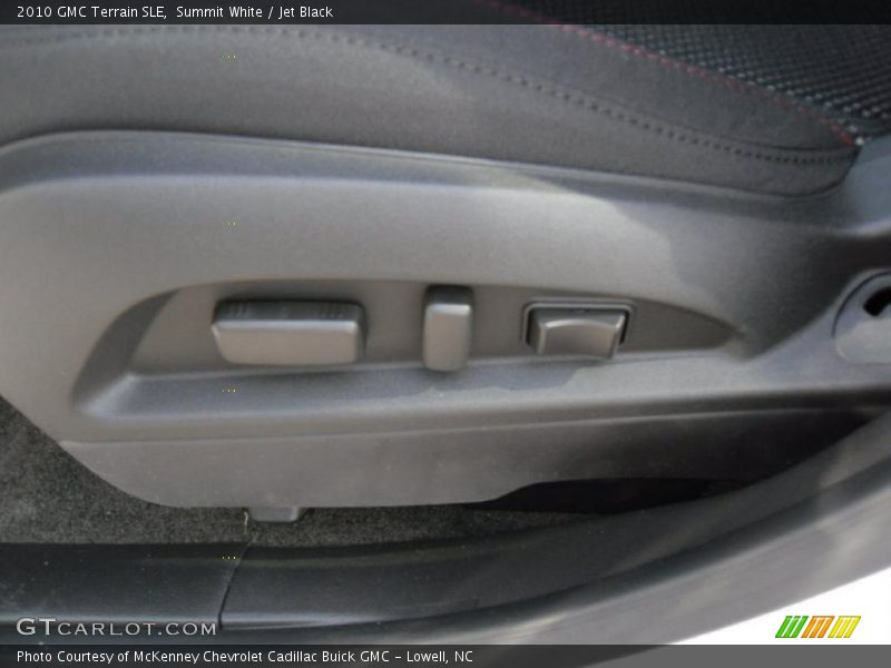 Summit White / Jet Black 2010 GMC Terrain SLE