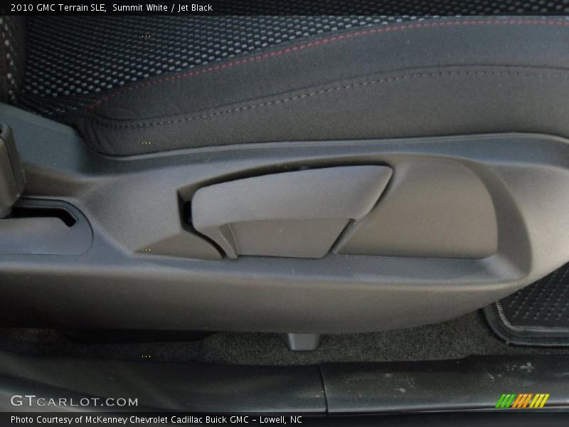 Summit White / Jet Black 2010 GMC Terrain SLE