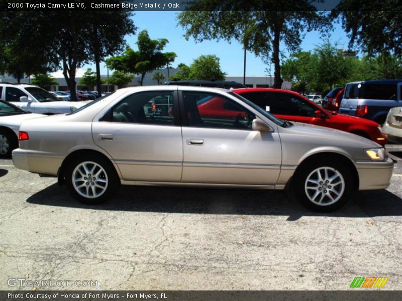 Cashmere Beige Metallic / Oak 2000 Toyota Camry LE V6