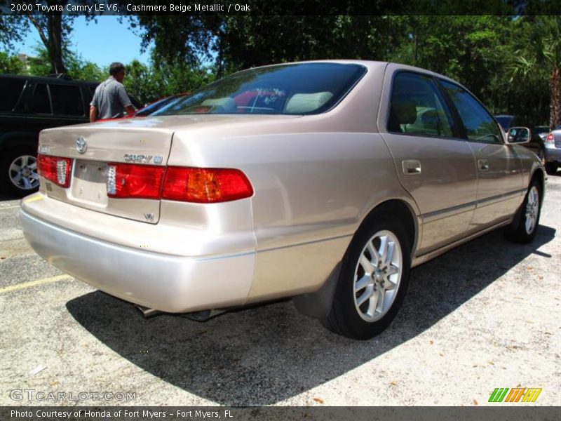 Cashmere Beige Metallic / Oak 2000 Toyota Camry LE V6