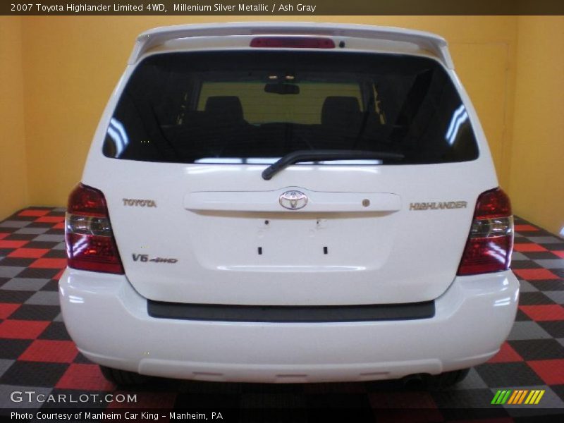 Millenium Silver Metallic / Ash Gray 2007 Toyota Highlander Limited 4WD