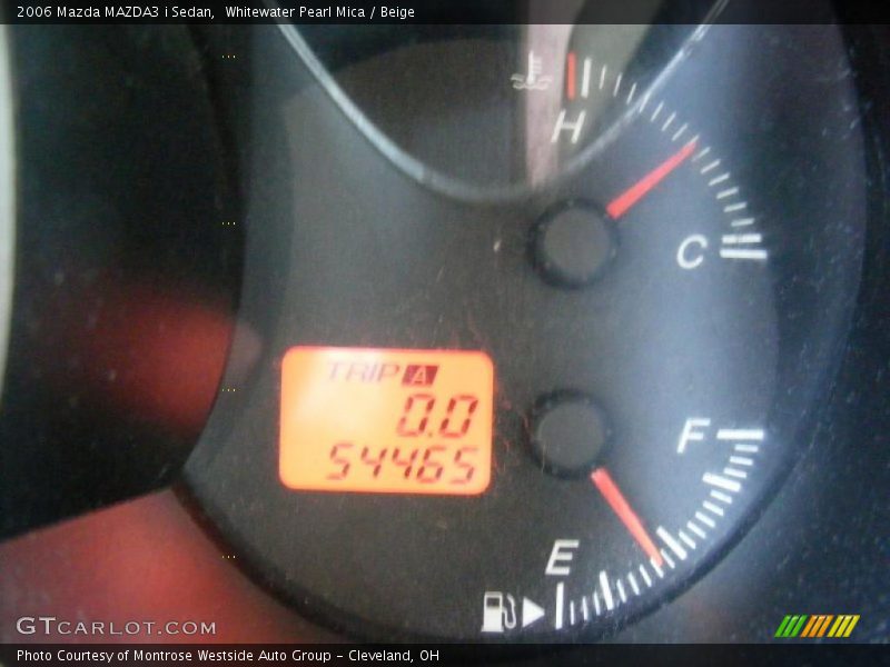 Whitewater Pearl Mica / Beige 2006 Mazda MAZDA3 i Sedan