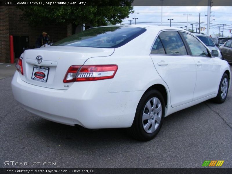 Super White / Ash Gray 2010 Toyota Camry LE