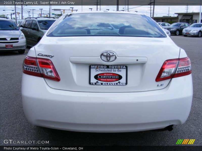 Super White / Ash Gray 2010 Toyota Camry LE