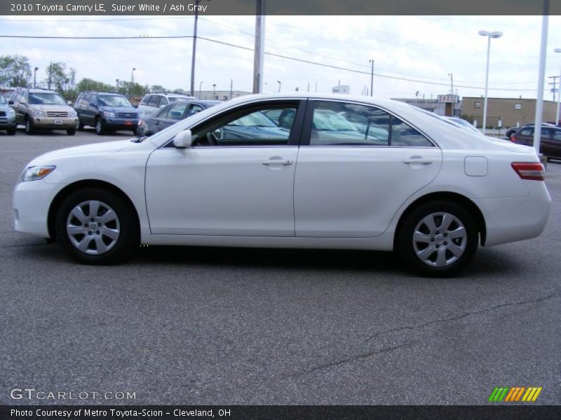Super White / Ash Gray 2010 Toyota Camry LE