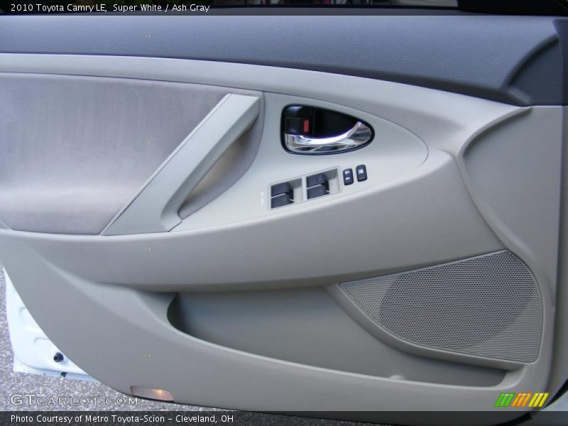 Super White / Ash Gray 2010 Toyota Camry LE