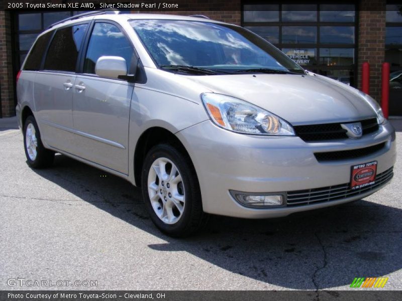 Silver Shadow Pearl / Stone 2005 Toyota Sienna XLE AWD