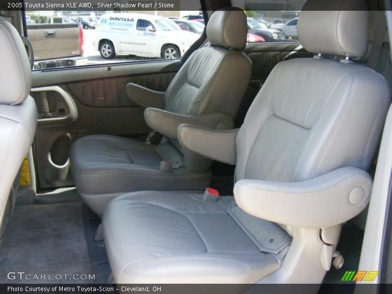 Silver Shadow Pearl / Stone 2005 Toyota Sienna XLE AWD