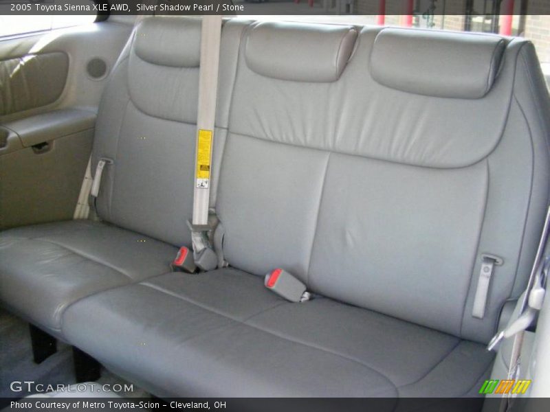 Silver Shadow Pearl / Stone 2005 Toyota Sienna XLE AWD