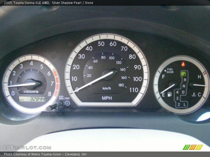 Silver Shadow Pearl / Stone 2005 Toyota Sienna XLE AWD