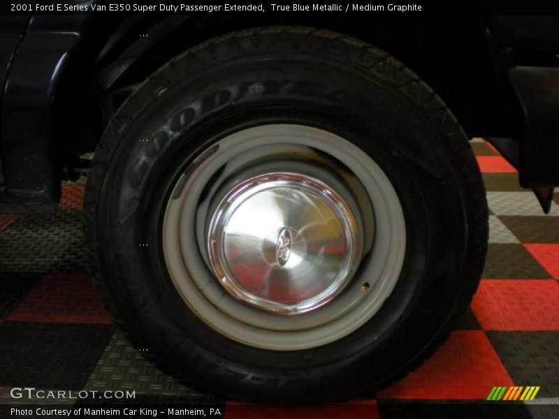 True Blue Metallic / Medium Graphite 2001 Ford E Series Van E350 Super Duty Passenger Extended