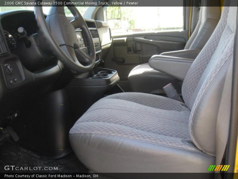 Yellow / Pewter 2006 GMC Savana Cutaway 3500 Commercial Moving Truck