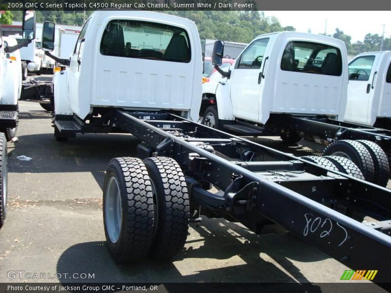 Summit White / Dark Pewter 2009 GMC C Series Topkick C4500 Regular Cab Chassis