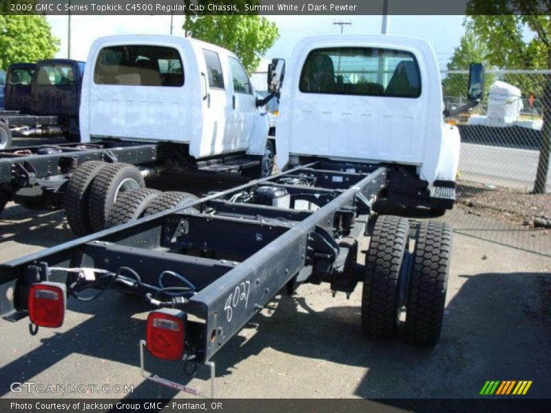 Summit White / Dark Pewter 2009 GMC C Series Topkick C4500 Regular Cab Chassis