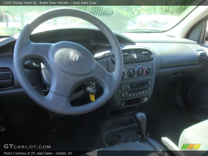 Bright Silver Metallic / Dark Slate Gray 2005 Dodge Neon SE