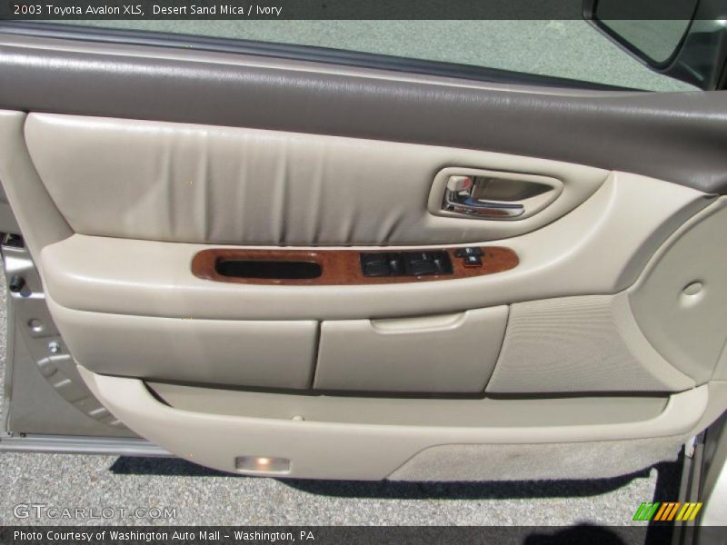Desert Sand Mica / Ivory 2003 Toyota Avalon XLS