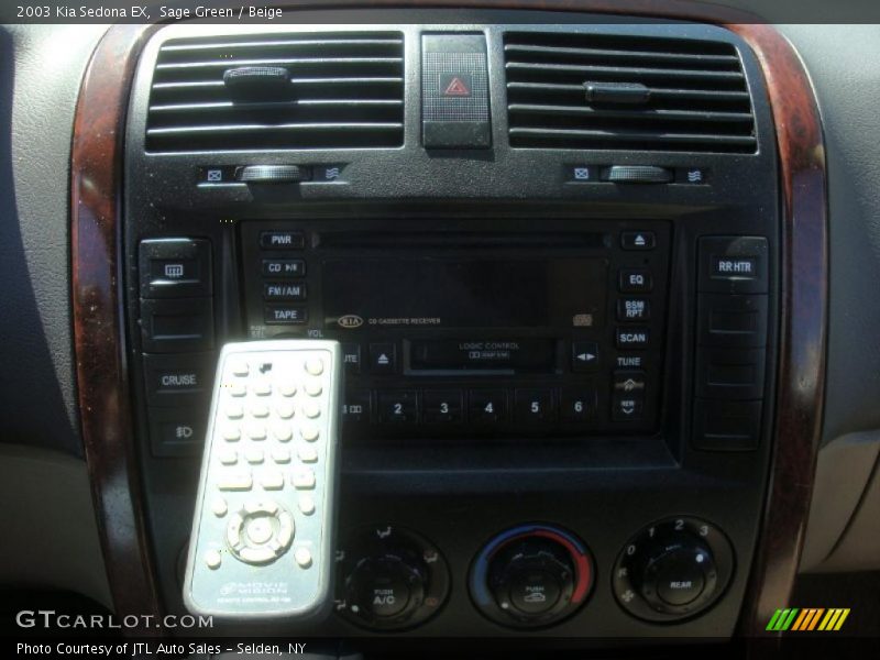 Sage Green / Beige 2003 Kia Sedona EX
