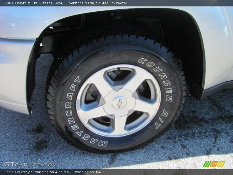 Silverstone Metallic / Medium Pewter 2004 Chevrolet TrailBlazer LS 4x4