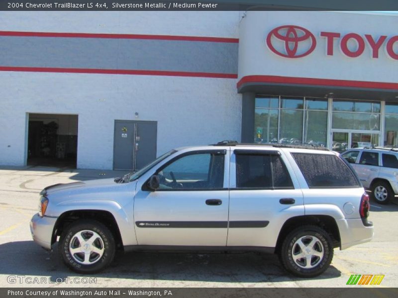 Silverstone Metallic / Medium Pewter 2004 Chevrolet TrailBlazer LS 4x4