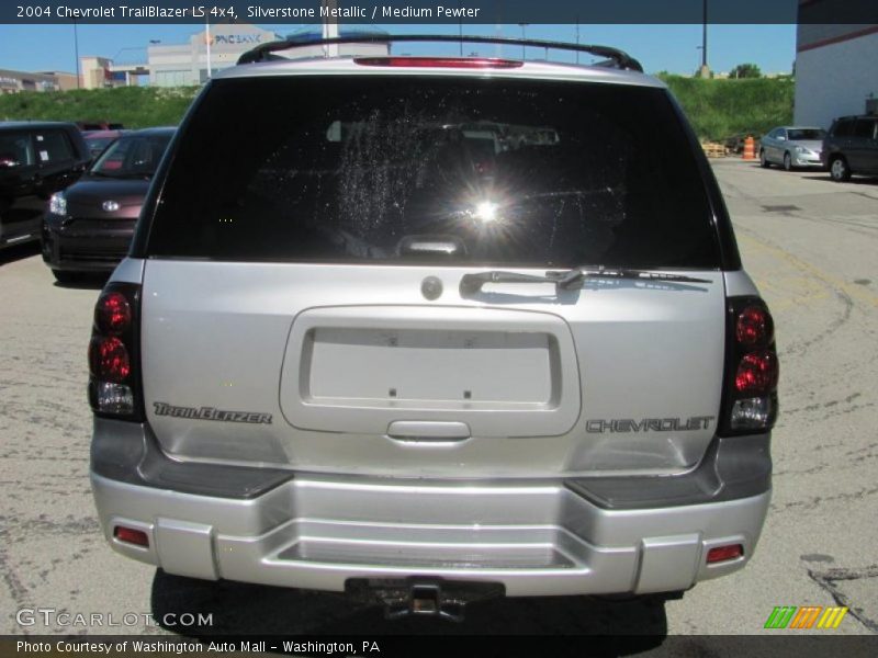 Silverstone Metallic / Medium Pewter 2004 Chevrolet TrailBlazer LS 4x4