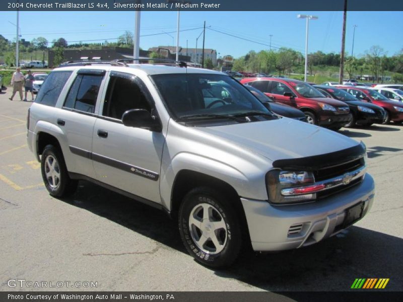 Silverstone Metallic / Medium Pewter 2004 Chevrolet TrailBlazer LS 4x4