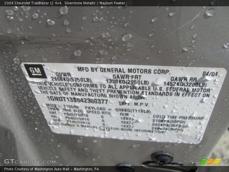 Silverstone Metallic / Medium Pewter 2004 Chevrolet TrailBlazer LS 4x4