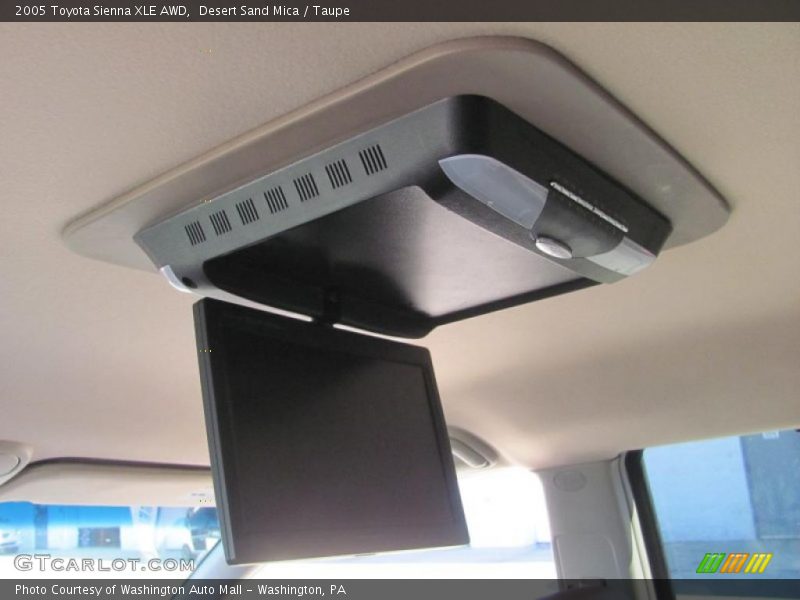 Desert Sand Mica / Taupe 2005 Toyota Sienna XLE AWD