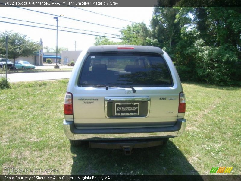 Millennium Silver Metallic / Gray 2002 Toyota 4Runner SR5 4x4