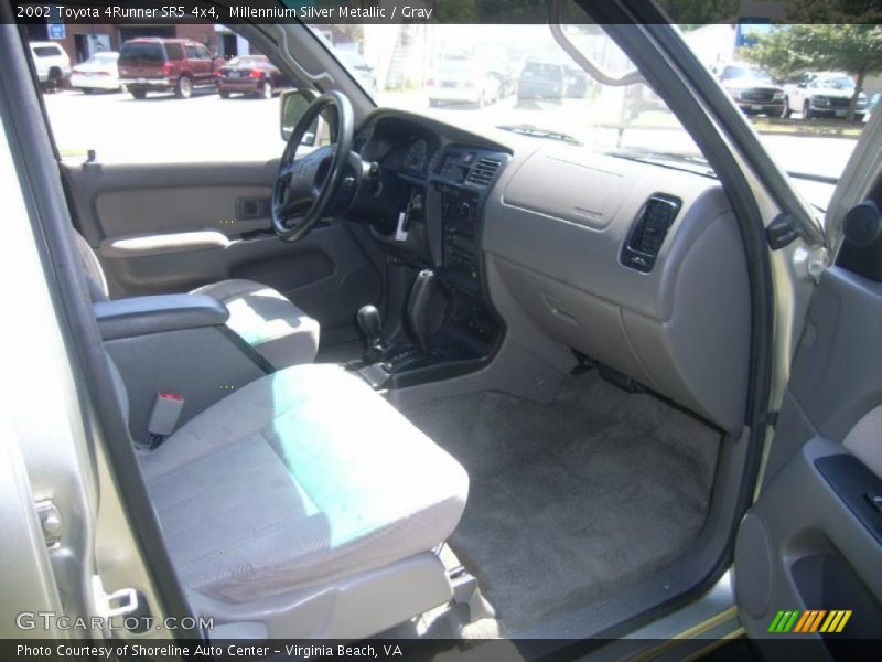 Millennium Silver Metallic / Gray 2002 Toyota 4Runner SR5 4x4