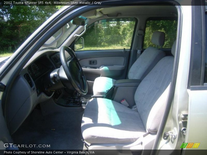 Millennium Silver Metallic / Gray 2002 Toyota 4Runner SR5 4x4