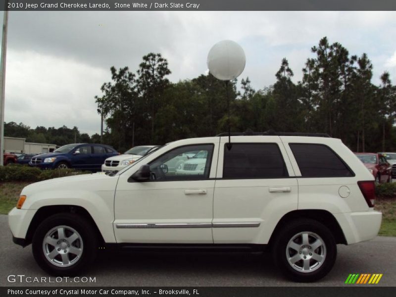 Stone White / Dark Slate Gray 2010 Jeep Grand Cherokee Laredo