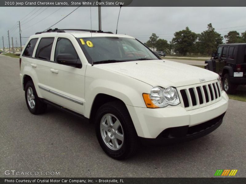 Stone White / Dark Slate Gray 2010 Jeep Grand Cherokee Laredo