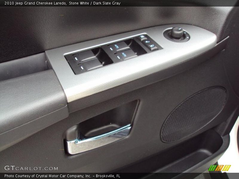 Stone White / Dark Slate Gray 2010 Jeep Grand Cherokee Laredo
