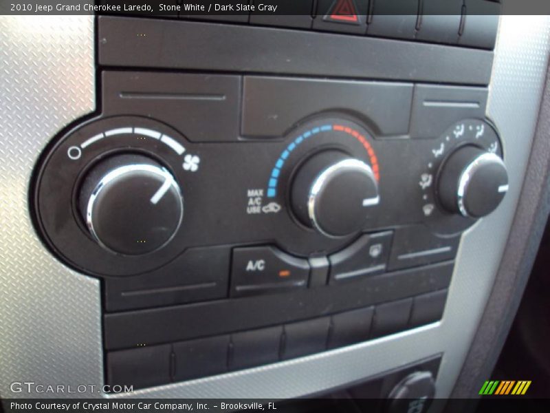 Stone White / Dark Slate Gray 2010 Jeep Grand Cherokee Laredo