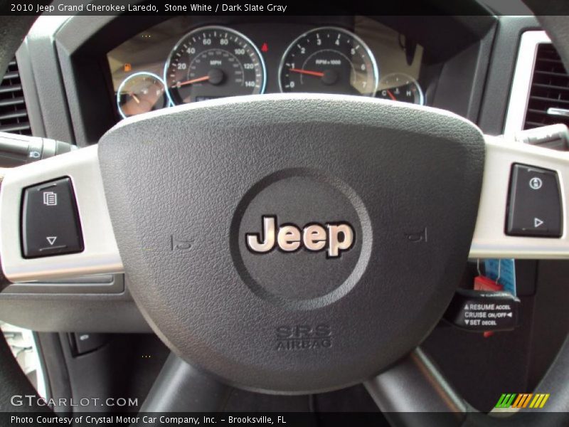 Stone White / Dark Slate Gray 2010 Jeep Grand Cherokee Laredo