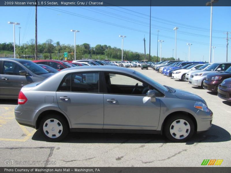 Magnetic Gray / Charcoal 2009 Nissan Versa 1.8 S Sedan