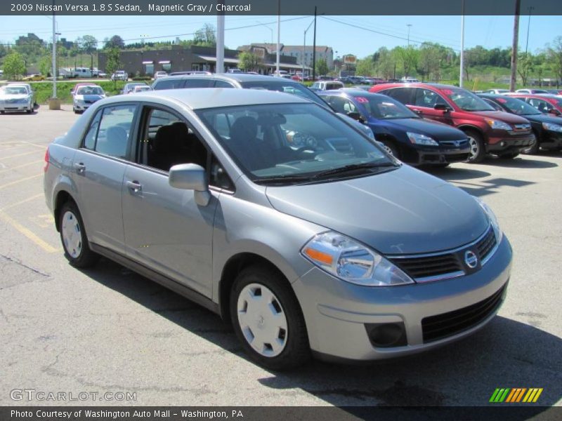 Magnetic Gray / Charcoal 2009 Nissan Versa 1.8 S Sedan