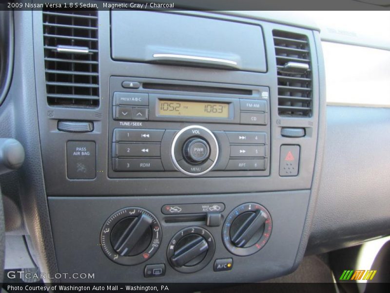 Magnetic Gray / Charcoal 2009 Nissan Versa 1.8 S Sedan