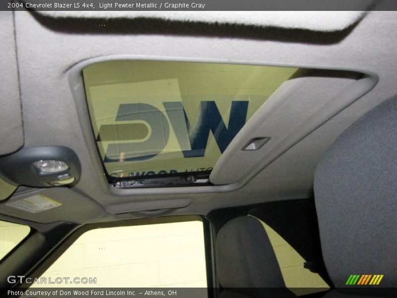 Light Pewter Metallic / Graphite Gray 2004 Chevrolet Blazer LS 4x4