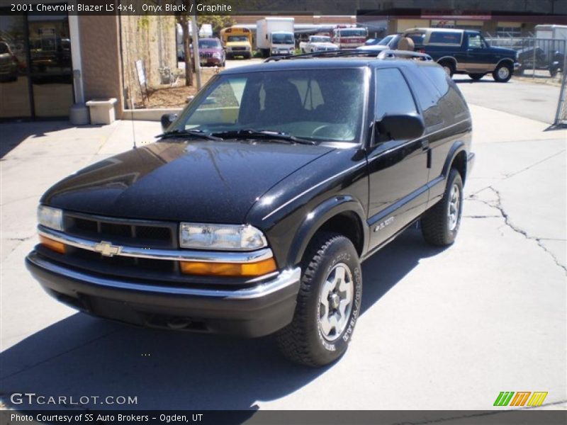 Onyx Black / Graphite 2001 Chevrolet Blazer LS 4x4